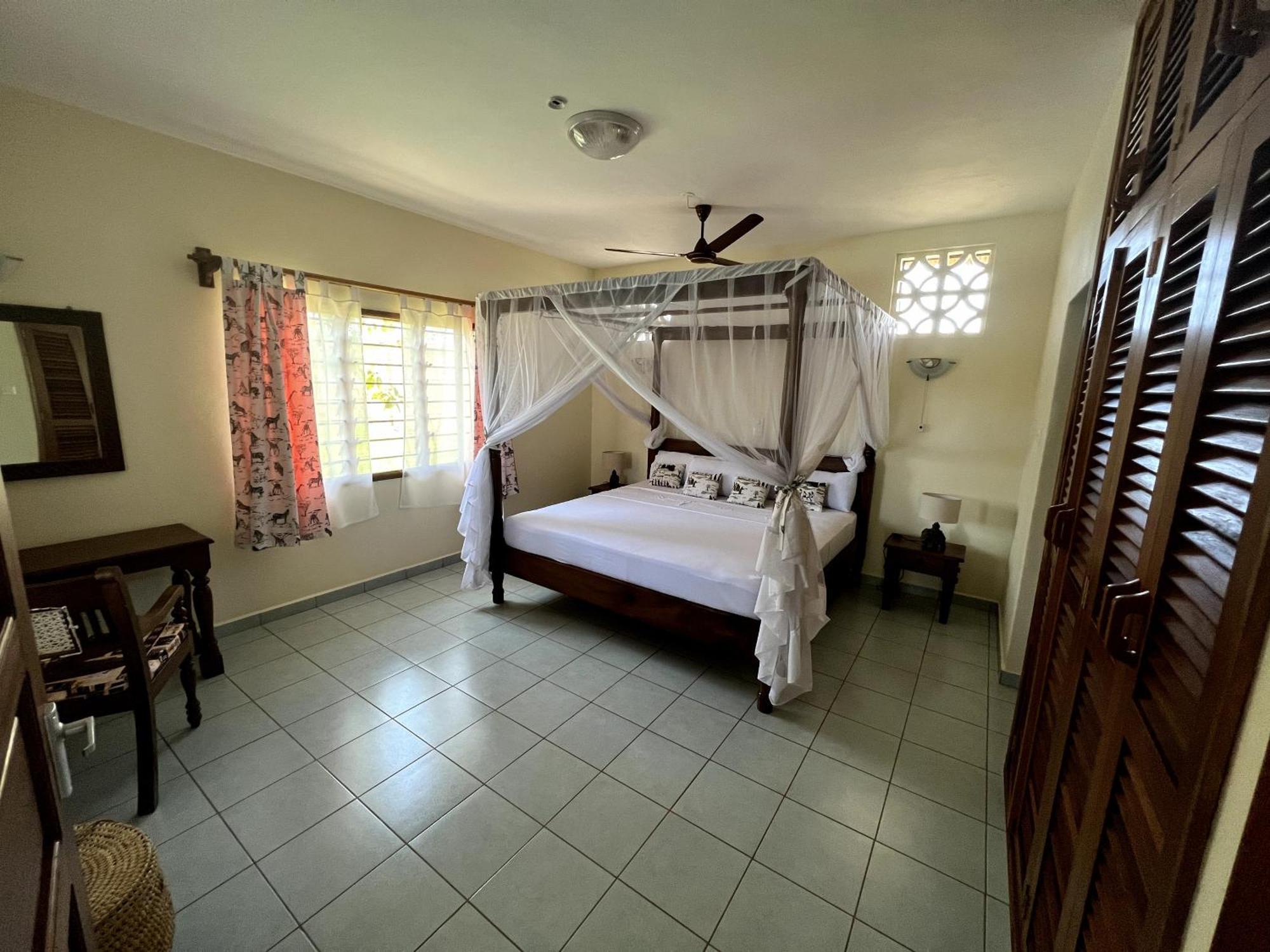 Paradiesische Villa Maisha Mazuri Mit Pool. Terrasse Und Personal Diani Beach Exterior photo