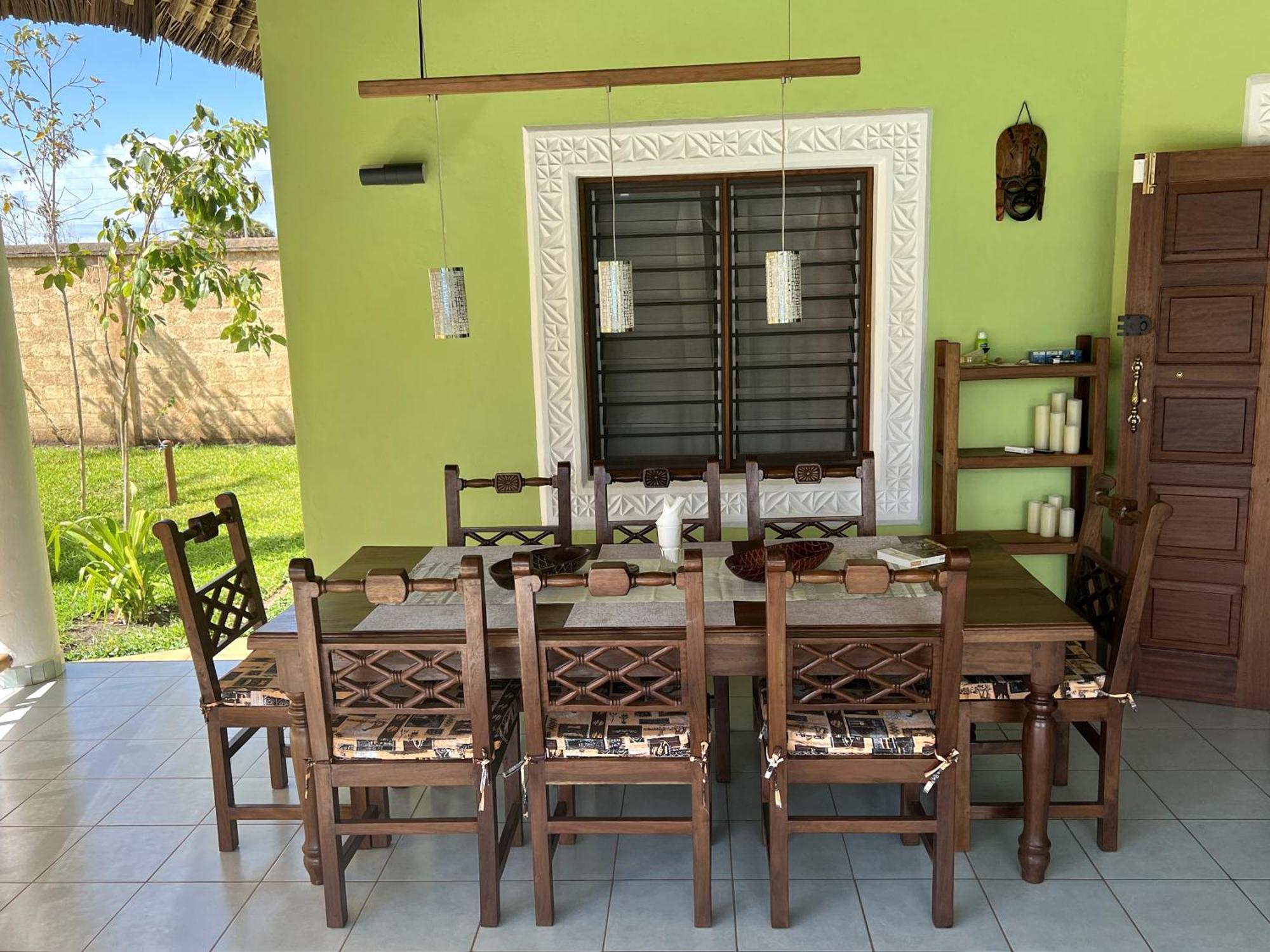 Paradiesische Villa Maisha Mazuri Mit Pool. Terrasse Und Personal Diani Beach Exterior photo