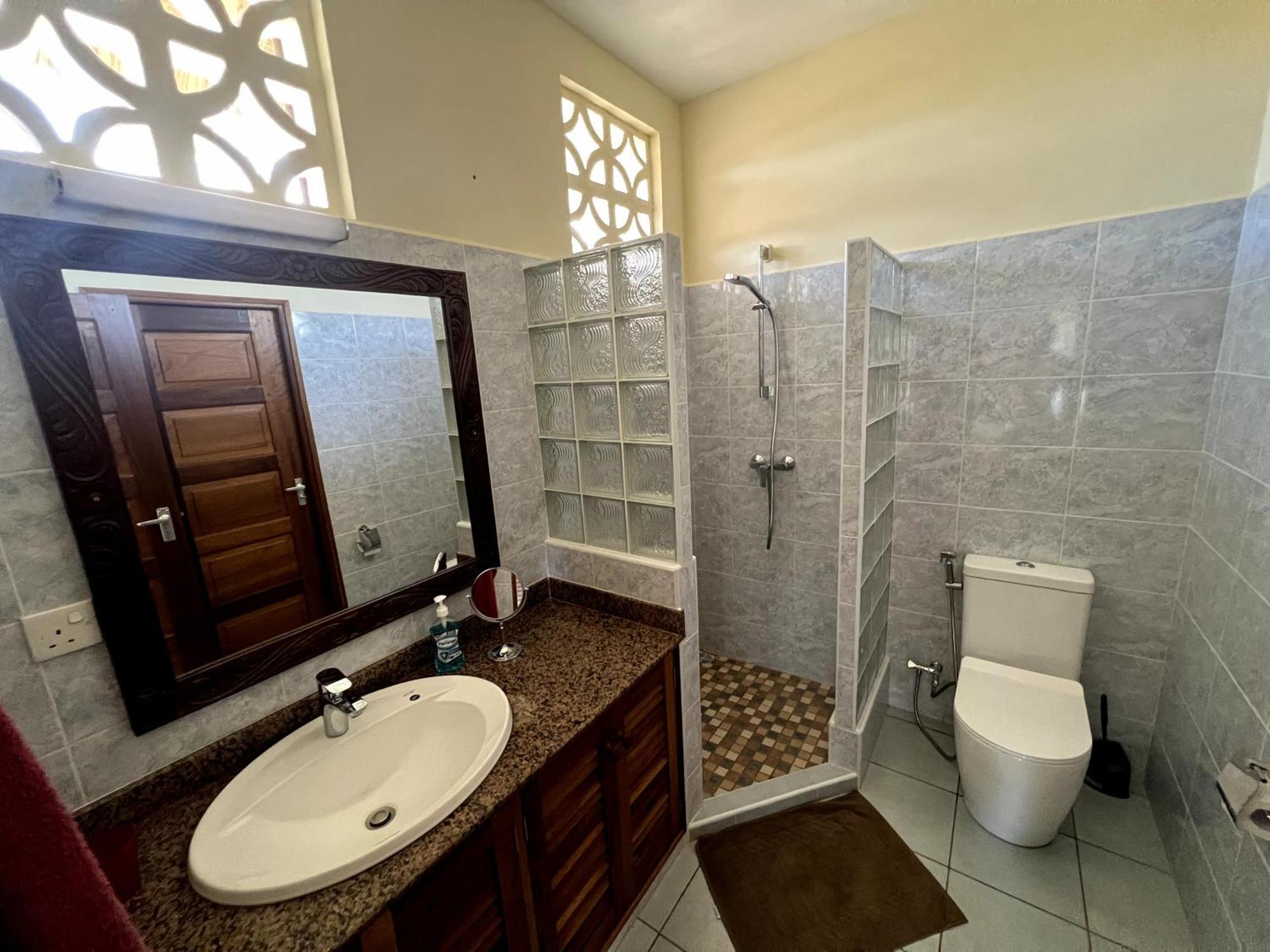 Paradiesische Villa Maisha Mazuri Mit Pool. Terrasse Und Personal Diani Beach Exterior photo
