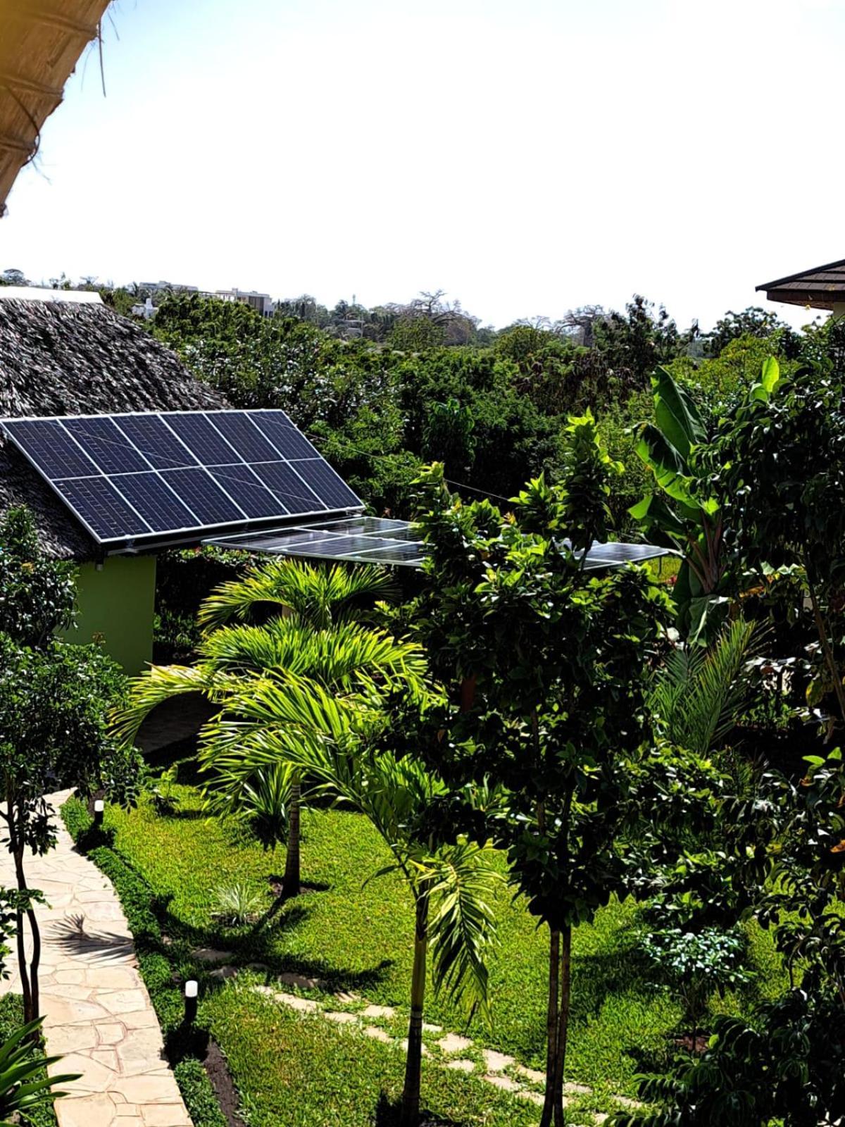 Paradiesische Villa Maisha Mazuri Mit Pool. Terrasse Und Personal Diani Beach Exterior photo